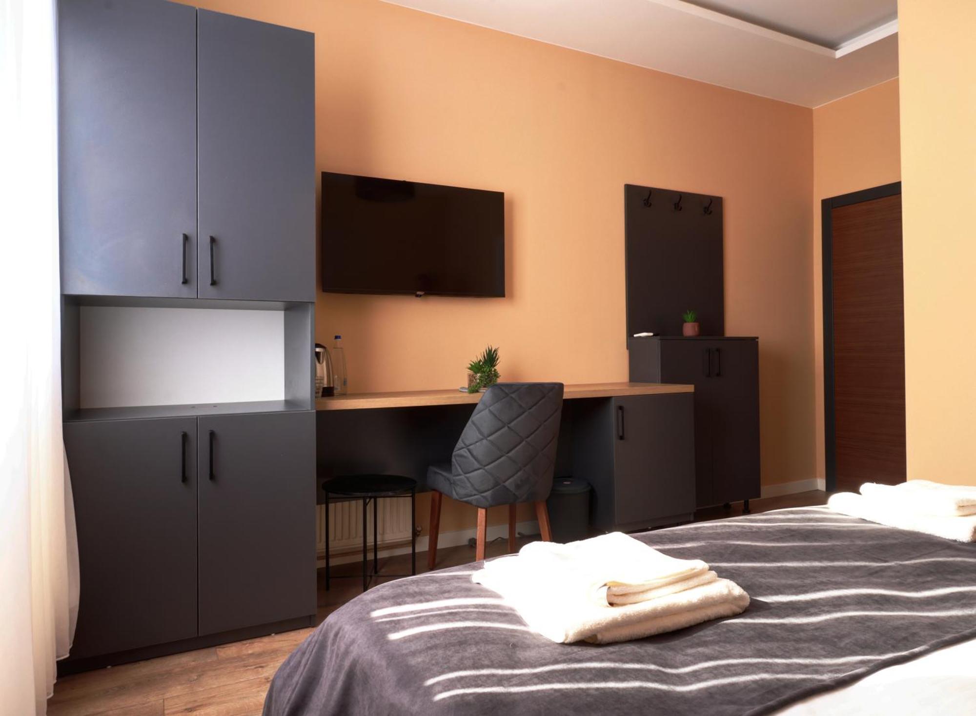 Midtown Prishtina Stays - Central Location พริสตีนา ภายนอก รูปภาพ